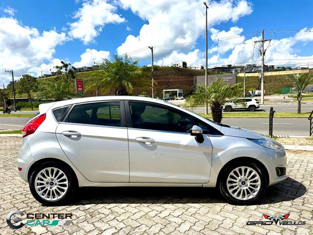 FORD FIESTA TIT./TIT.PLUS 1.6 16V FLEX AUT. 2016