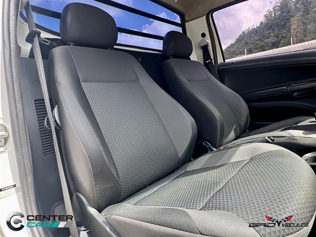 VOLKSWAGEN SAVEIRO ROBUST 1.6 TOTAL FLEX 8V 2023