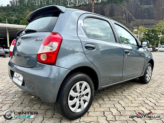 TOYOTA ETIOS XS  1.3 FLEX 16V 5P MEC. 2013