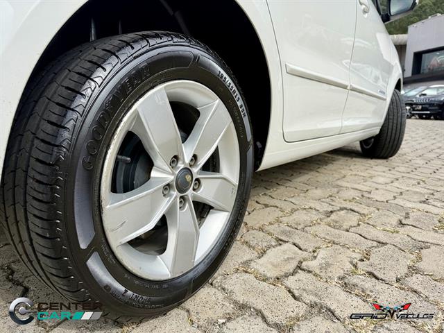 VOLKSWAGEN FOX COMFORTLINE 1.6 FLEX 8V 5P 2017