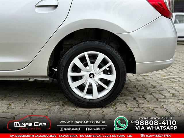 RENAULT LOGAN AUTHENTIQUE HI-FLEX 1.0 16V 4P 2015