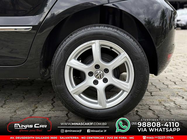 VOLKSWAGEN FOX 1.6 MI TOTAL FLEX 8V 5P 2013