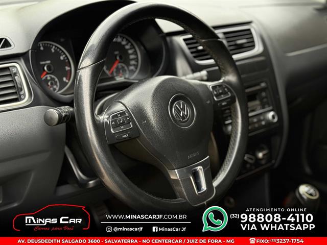 VOLKSWAGEN FOX 1.6 MI TOTAL FLEX 8V 5P 2013