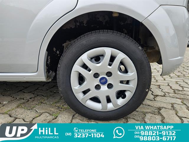 FORD Fiesta CLASS 1.6 8V FLEX 5P 2013