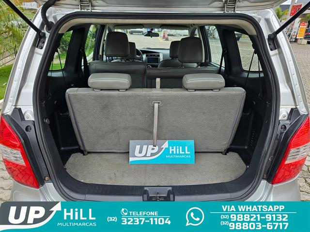 NISSAN LIVINA GRAND SL 1.8 16V FLEX FUEL MEC 7 LUGARES 2010