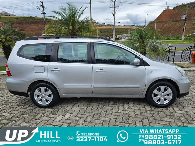 NISSAN LIVINA GRAND SL 1.8 16V FLEX FUEL MEC 7 LUGARES 2010