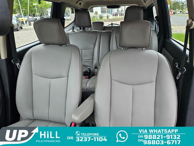 NISSAN LIVINA GRAND SL 1.8 16V FLEX FUEL MEC 7 LUGARES 2010