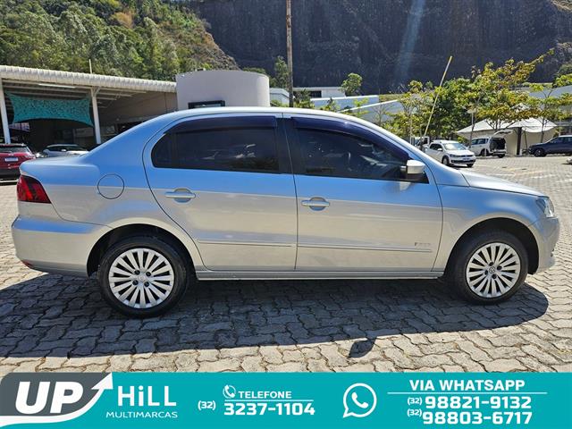 VOLKSWAGEN VOYAGE I-TREND 1.0 MI TOTAL FLEX 8V 4P 2013