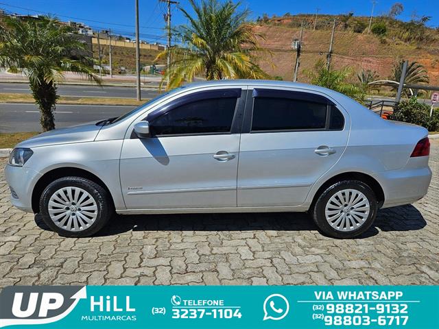 VOLKSWAGEN VOYAGE I-TREND 1.0 MI TOTAL FLEX 8V 4P 2013