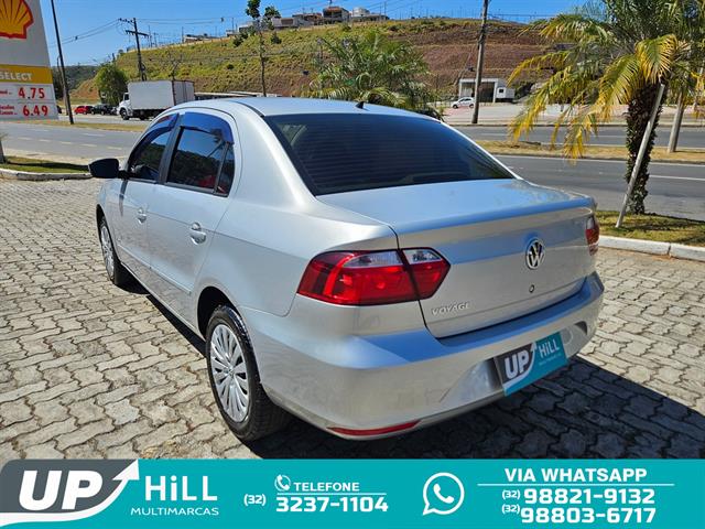 VOLKSWAGEN VOYAGE I-TREND 1.0 MI TOTAL FLEX 8V 4P 2013