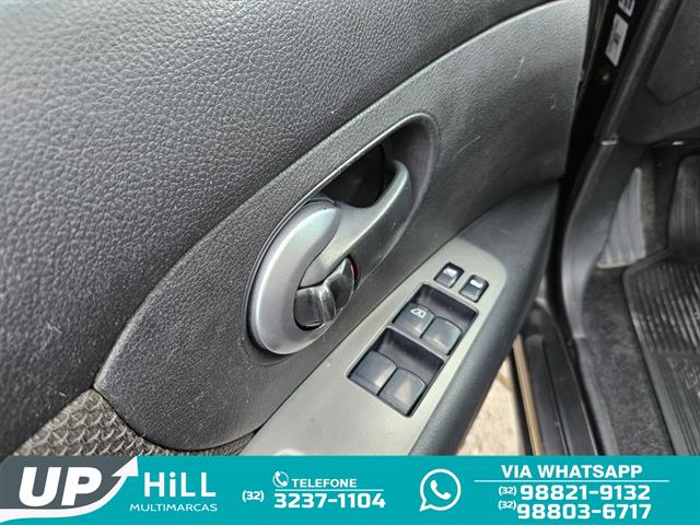 NISSAN LIVINA GRAND S 1.8 16V FLEX FUEL MEC. 2013