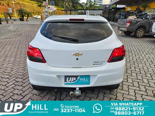 CHEVROLET ONIX HATCH LTZ 1.4 8V FLEXPOWER 5P MEC. 2015