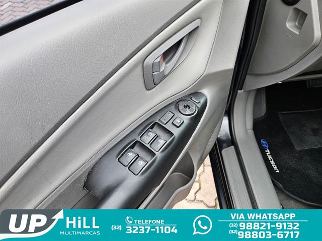 HYUNDAI Tucson 2.0 16V FLEX AUT. 2013