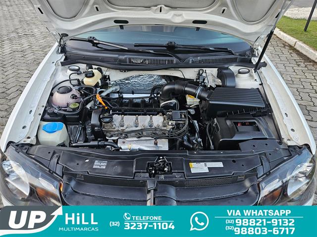 VOLKSWAGEN GOLF SPORTLINE 1.6 MI TOTAL FLEX 8V 4P 2013