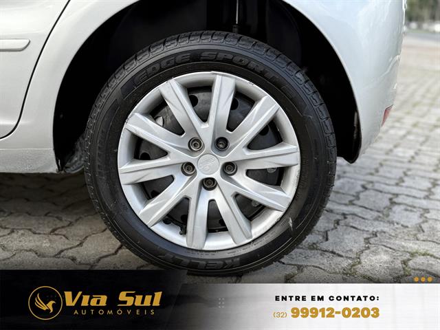 VOLKSWAGEN FOX 1.6 MI I MOTION TOTAL FLEX 8V 5P 2011