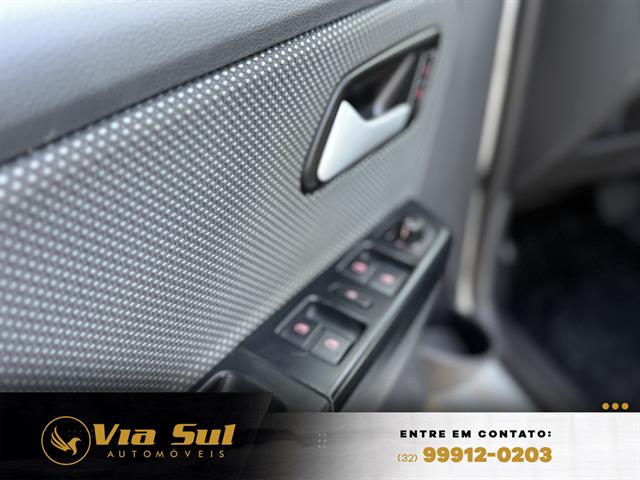 VOLKSWAGEN FOX 1.6 MI I MOTION TOTAL FLEX 8V 5P 2011