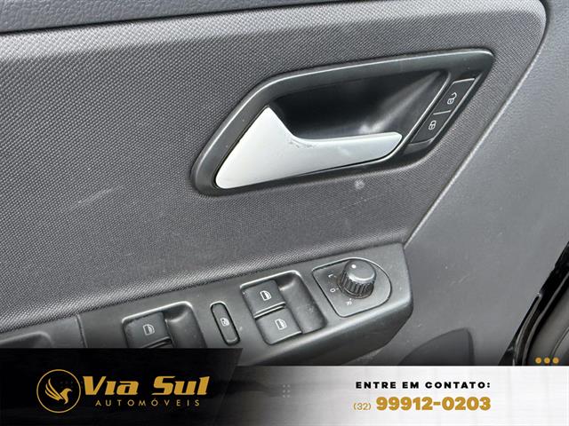 VOLKSWAGEN FOX TRENDLINE 1.6 FLEX 8V 5P 2015