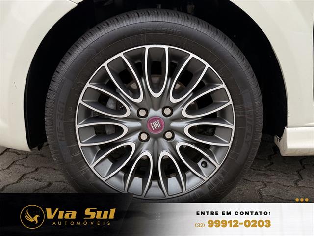 FIAT PUNTO SPORTING DUALOGIC 1.8 FLEX 16V 5P 2013