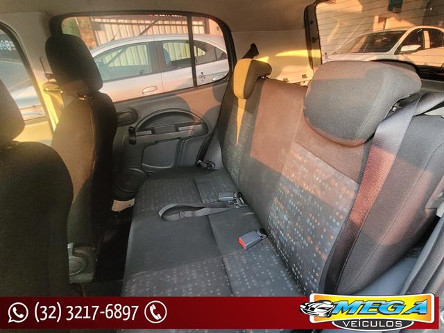 FIAT UNO VIVACE CELEB. 1.0 EVO F.FLEX 8V 5P 2014