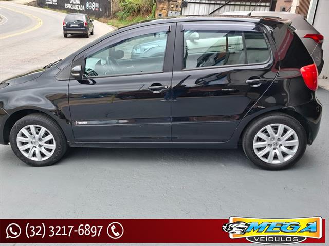 VOLKSWAGEN FOX 1.6 MI TOTAL FLEX 8V 5P 2014