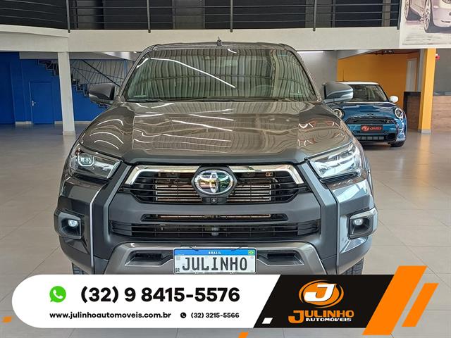 TOYOTA HILUX CD CONQUEST 4X4 2.8  DIE.AUT 2023