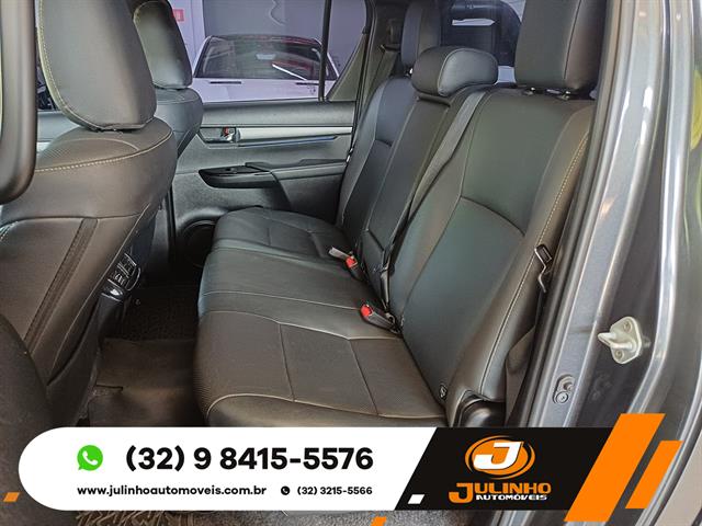 TOYOTA HILUX CD CONQUEST 4X4 2.8  DIE.AUT 2023