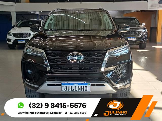 TOYOTA HILUX SW4 SRX 4X4 2.8 TDI 16V DIES. AUT. 2021