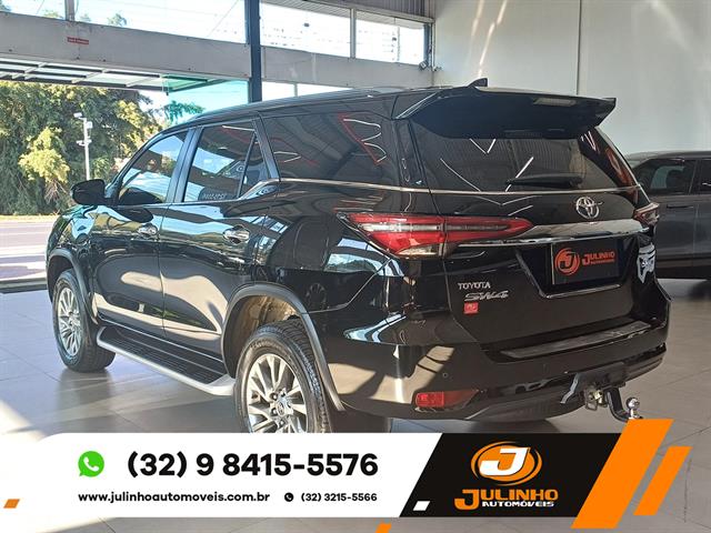 TOYOTA HILUX SW4 SRX 4X4 2.8 TDI 16V DIES. AUT. 2021