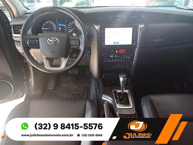 TOYOTA HILUX SW4 SRX 4X4 2.8 TDI 16V DIES. AUT. 2021