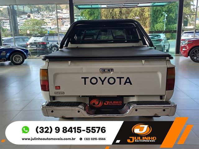 TOYOTA HILUX CD SR5 4X4 2.8 DIESEL 2001