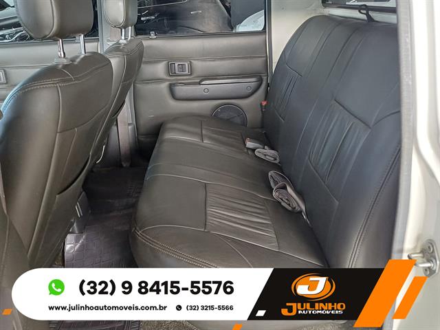 TOYOTA HILUX CD SR5 4X4 2.8 DIESEL 2001
