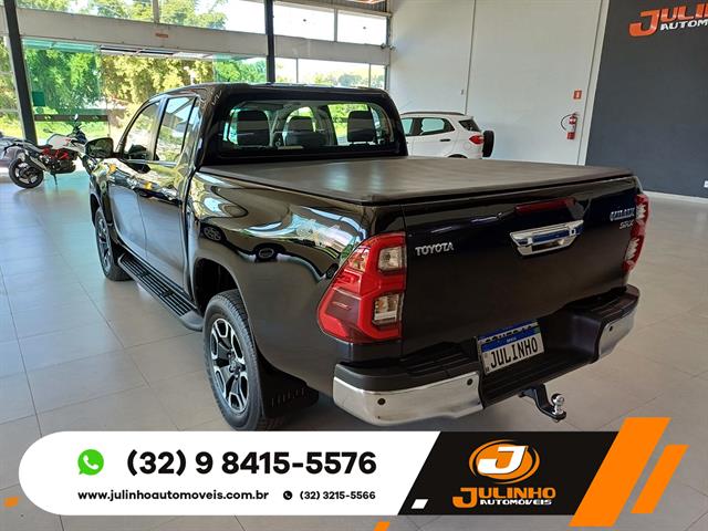 TOYOTA HILUX CD SRX 4X4 2.8 TDI 16V DIESEL AUT. 2023