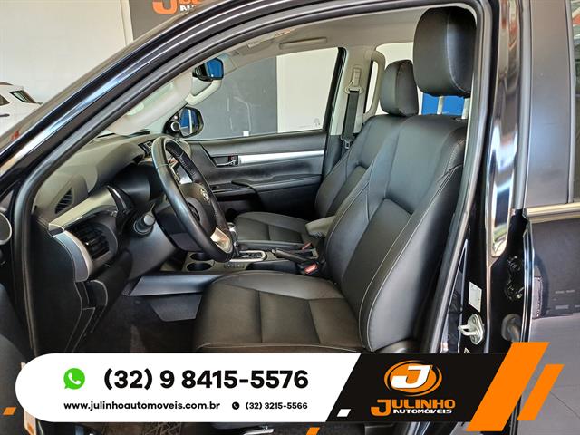 TOYOTA HILUX CD SRX 4X4 2.8 TDI 16V DIESEL AUT. 2023