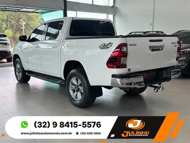 TOYOTA HILUX CD SRV 4X4 2.8 TDI DIESEL AUT. 2017