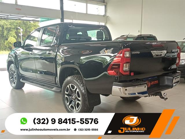 TOYOTA HILUX CD SRX 4X4 2.8 TDI 16V DIESEL AUT. 2023