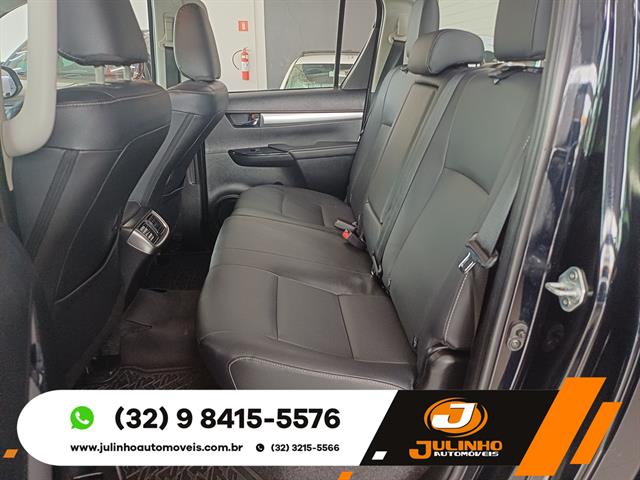 TOYOTA HILUX CD SRX 4X4 2.8 TDI 16V DIESEL AUT. 2023