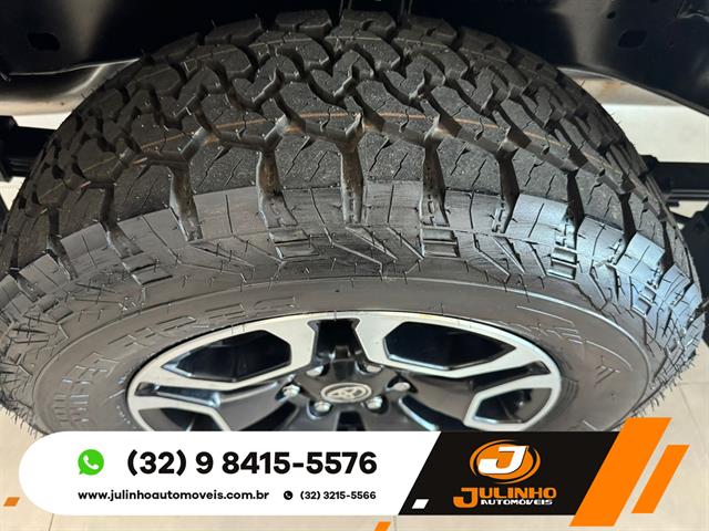 TOYOTA HILUX CD SRX 4X4 2.8 TDI 16V DIESEL AUT. 2023