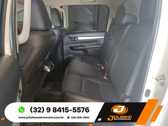TOYOTA HILUX CD SRV 4X4 2.8 TDI DIESEL AUT. 2017
