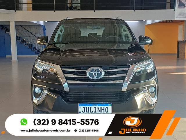 TOYOTA HILUX SW4 SRX 4X4 2.8 TDI 16V DIES. AUT. 2017