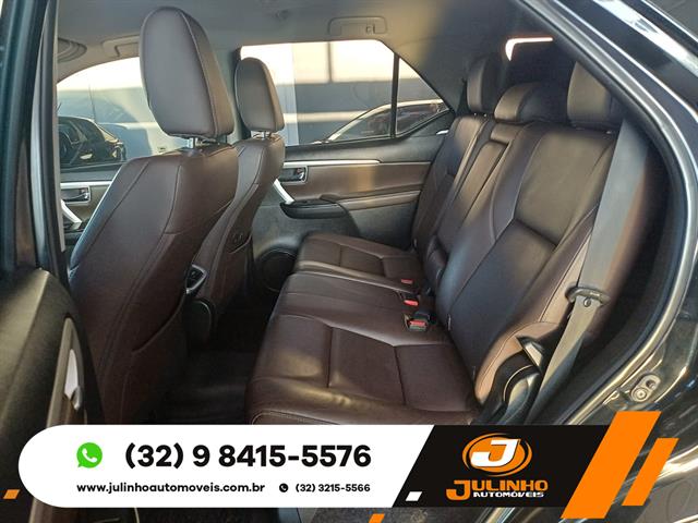 TOYOTA HILUX SW4 SRX 4X4 2.8 TDI 16V DIES. AUT. 2017