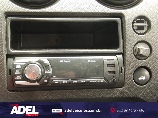 FORD FIESTA SE 1.0 8V FLEX 5P 2014