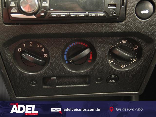 FORD FIESTA SE 1.0 8V FLEX 5P 2014
