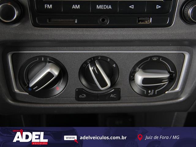 VOLKSWAGEN FOX 1.6 MI TOTAL FLEX 8V 5P 2014