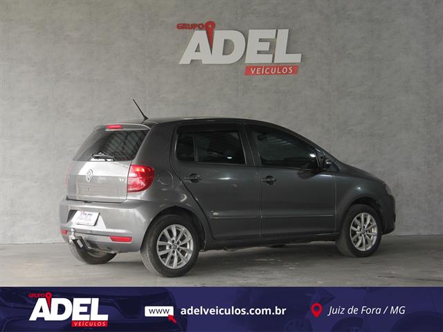 VOLKSWAGEN FOX 1.6 MI TOTAL FLEX 8V 5P 2014