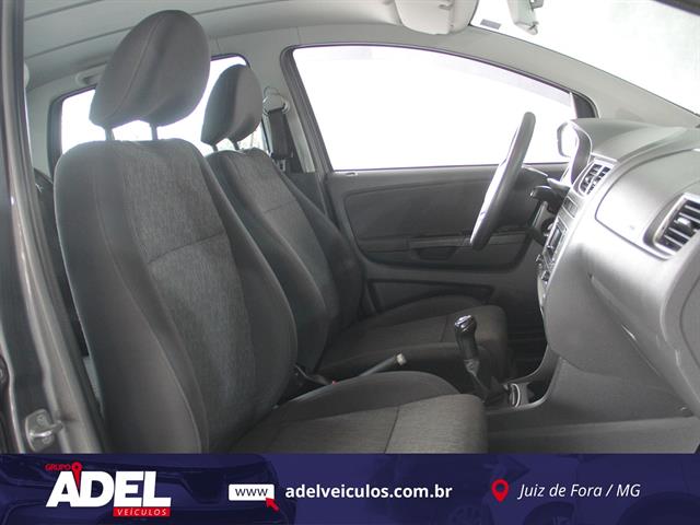 VOLKSWAGEN FOX 1.6 MI TOTAL FLEX 8V 5P 2014