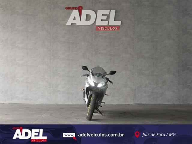 YAMAHA YZF R-15 155 ABS 2024