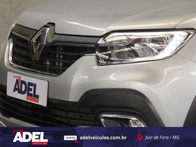 RENAULT SANDERO STEPWAY ICONIC FLEX 1.6 16V AUT. 2023