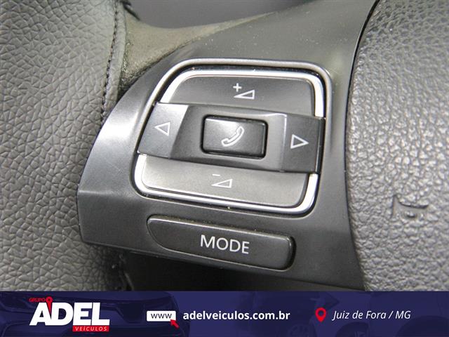 VOLKSWAGEN FOX 1.6 MI TOTAL FLEX 8V 5P 2013