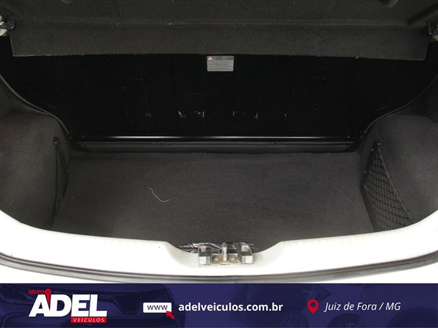 VOLKSWAGEN FOX 1.6 MI TOTAL FLEX 8V 5P 2013