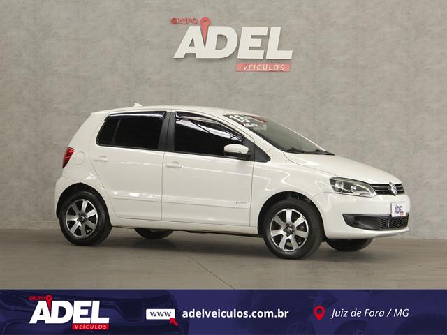 VOLKSWAGEN FOX 1.6 MI TOTAL FLEX 8V 5P 2013